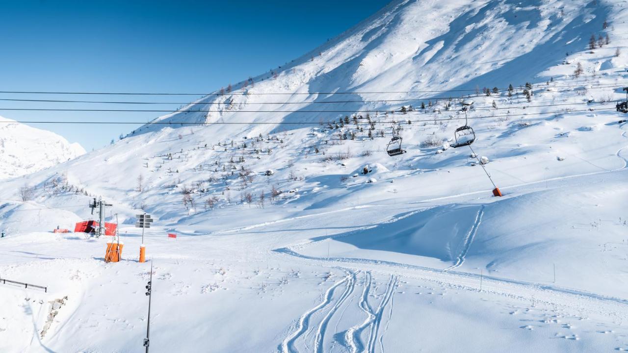 Apex2100 International Ski Academy Tignes Εξωτερικό φωτογραφία